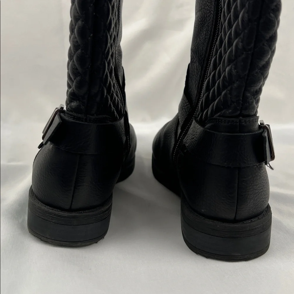 Wonder Nation - Girl’s Size 2 - Black boots - High Boot - Embellishment buckles